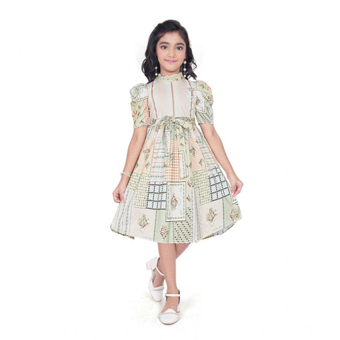 Generic Girl's Digital Knitted Printed Half Sleeve Close Neck Dress (Light Green)